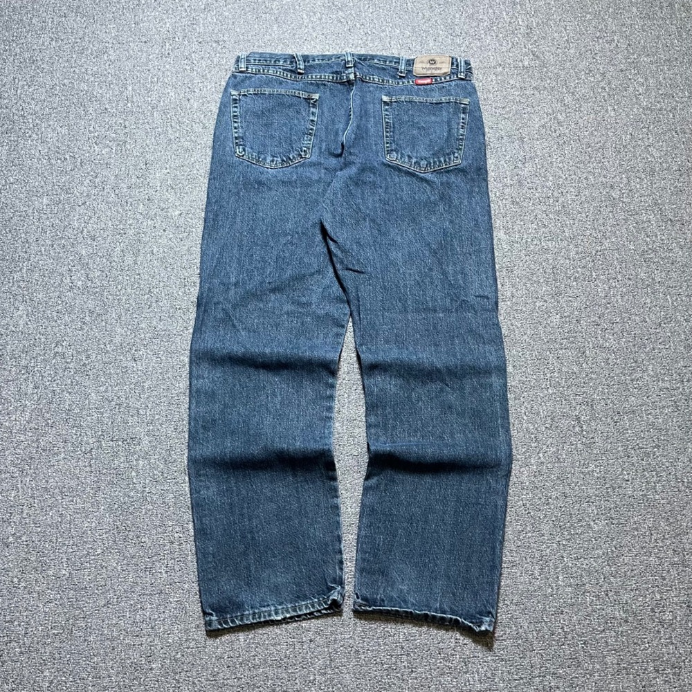 Wrangler Regular Fit Jeans 38x32 Blue Denim Straight Leg Five Pocket 96501QS